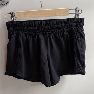 lululemon athletica Black Women's Shorts 4”